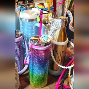 NIB Rainbow Bling 20oz Tumbler w/3 Straws, Silicone Handle & 3 Straw Toppers